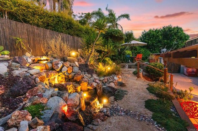 a view of an outdoor space