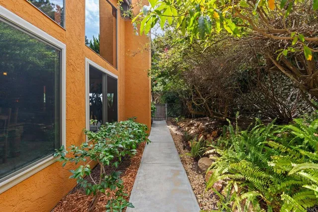 $2,600,000 | 431 Orpheus Avenue, Encinitas, CA 92024