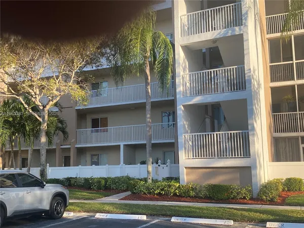$199,900 | 9551 Weldon Circle, Unit E314, Fort Lauderdale, FL 33321