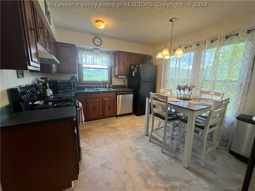97 Grandview Estates Road Clendenin, WV 25045 - Photo 18 of 40 Gallery Image 18