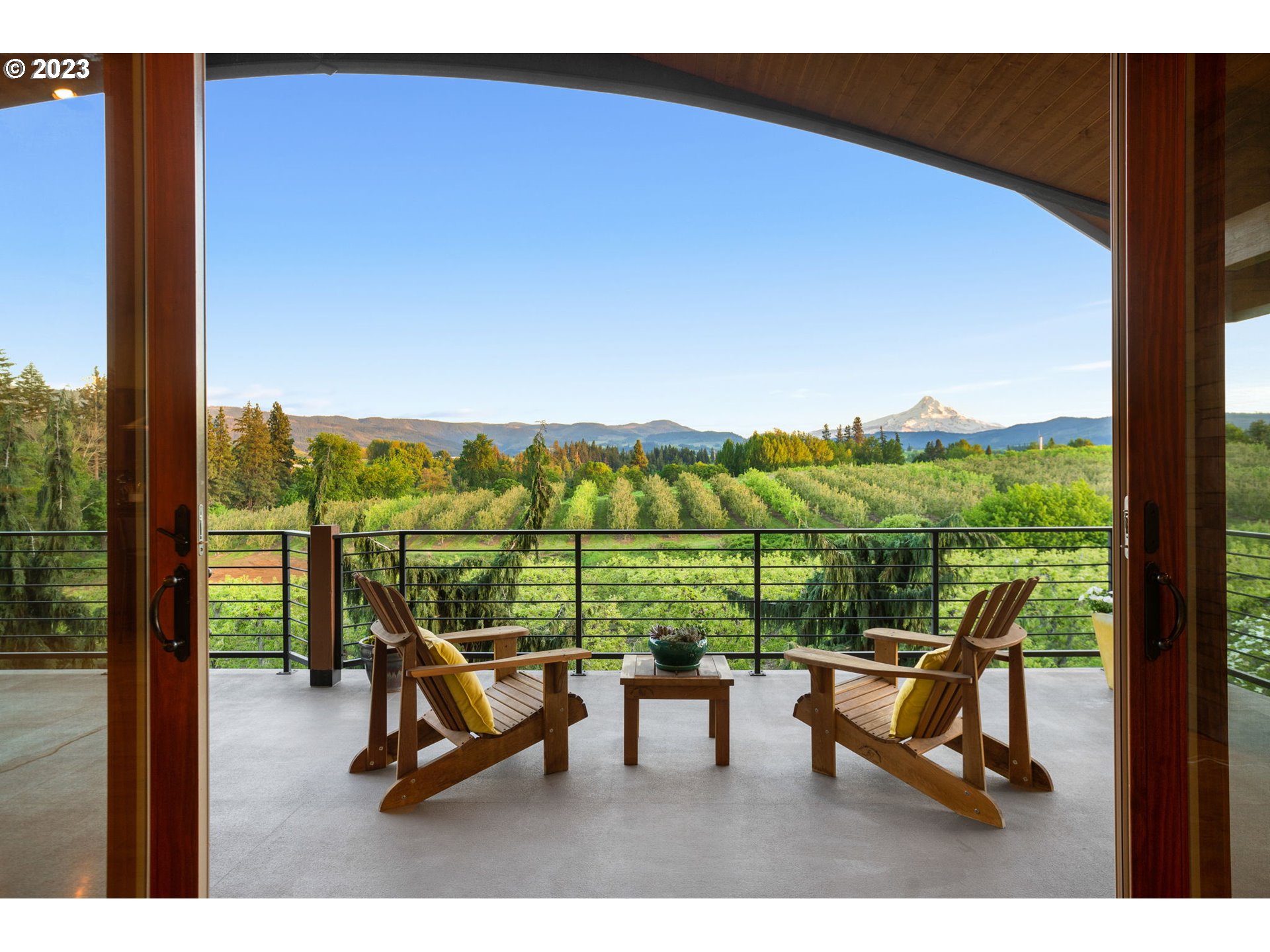 1575 Nunamaker Road Hood River, OR 97031 - Photo 8 of 48 a park view with a bench in the outdoor space