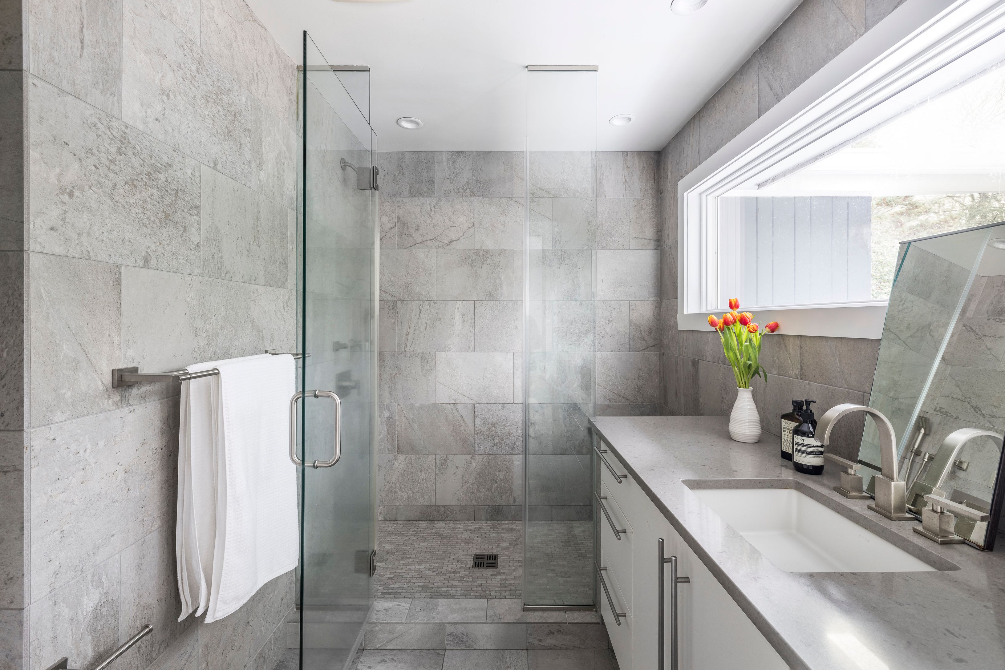 218 Bull Path East Hampton, NY 11937 - Photo 7 of 16