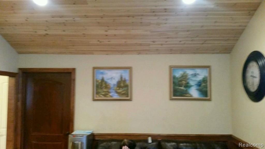 1754 Peavy Road Howell, MI 48843 - Photo 17 of 25