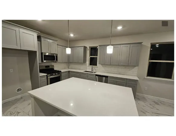 $2,700 | 212 Comet Pointe Drive, Georgetown, TX 78628