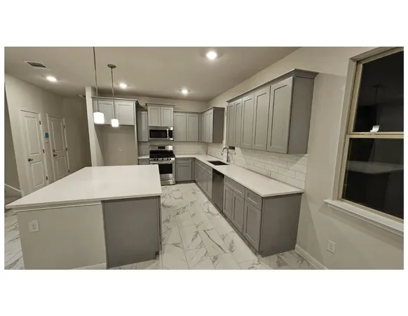 $2,700 | 212 Comet Pointe Drive, Georgetown, TX 78628