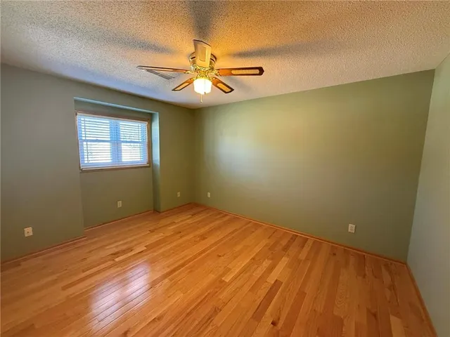 $379,500 | 822 West Edwards Street, Maryville, MO 64468