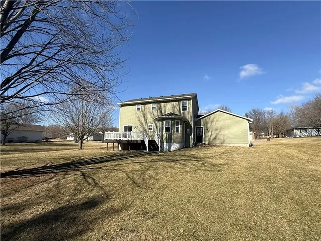 $379,500 | 822 West Edwards Street, Maryville, MO 64468