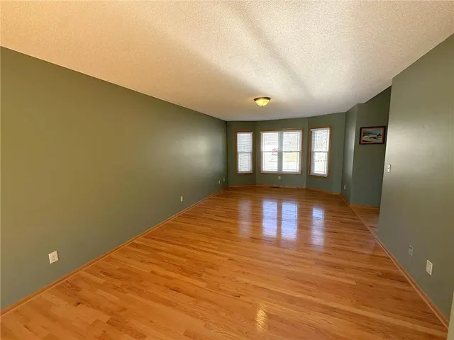 $379,500 | 822 West Edwards Street, Maryville, MO 64468