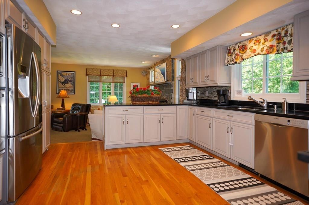 5 Hawk Ridge Road Andover, MA 01810 - Photo 10 of 33