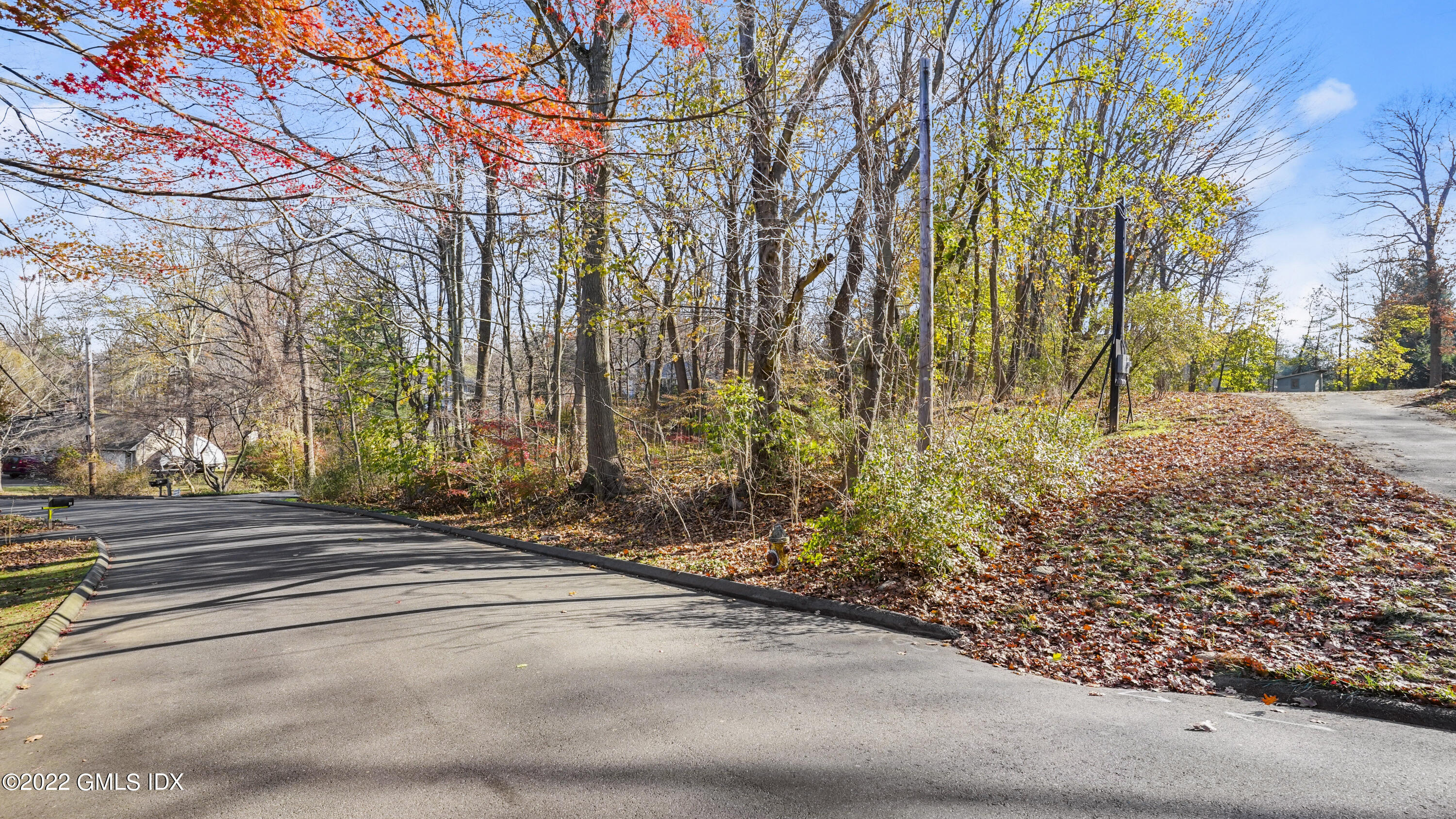 20 Hettiefred Road Greenwich, CT 06831 - Photo 5 of 10 Street View