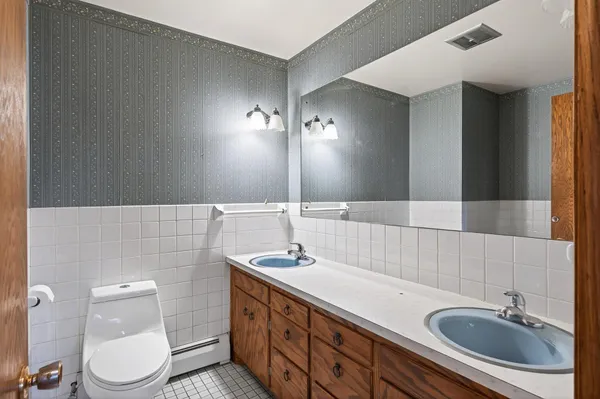 $375,000 | 2850 Pilot Knob Road, Eagan, MN 55121