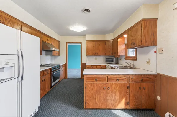 $375,000 | 2850 Pilot Knob Road, Eagan, MN 55121