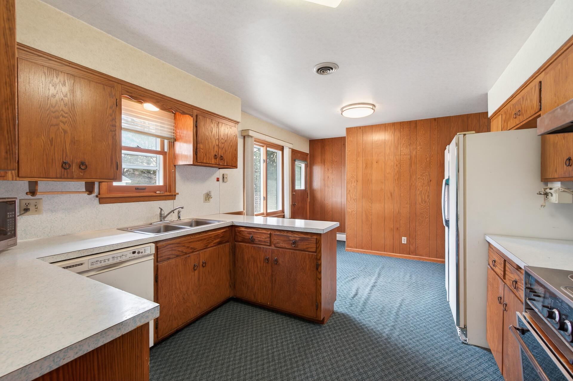 2850 Pilot Knob Road Eagan, MN 55121 - Photo 10 of 44