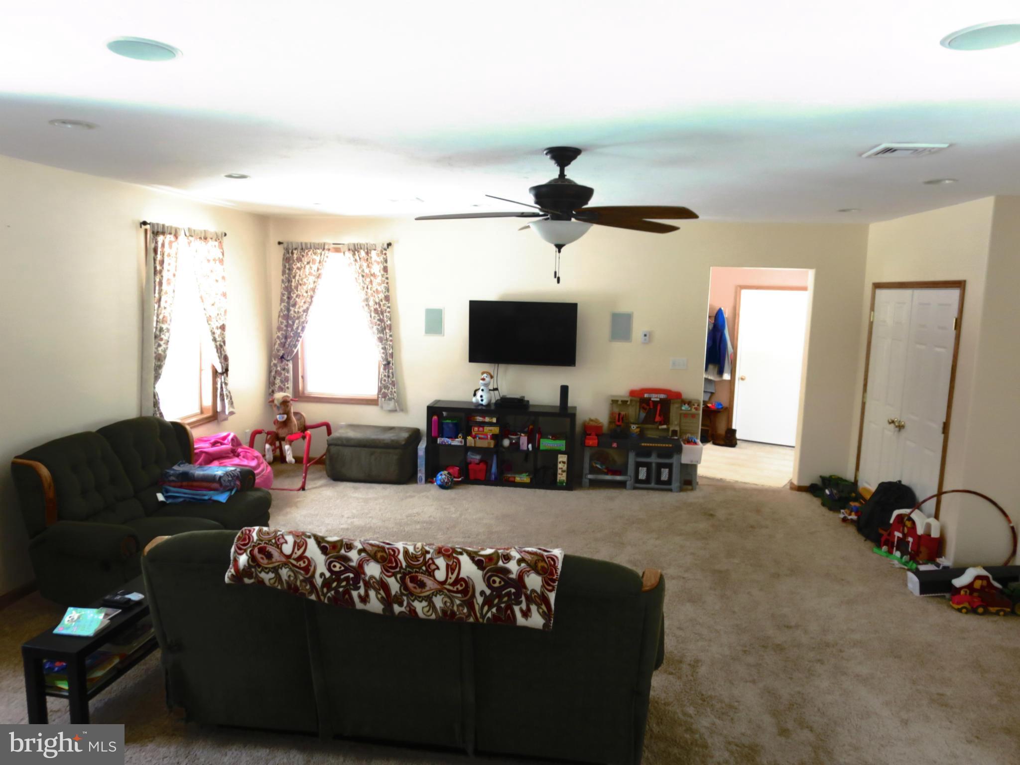 4895 Grave Run Road Manchester, MD 21102 - Photo 12 of 30 Family Room
