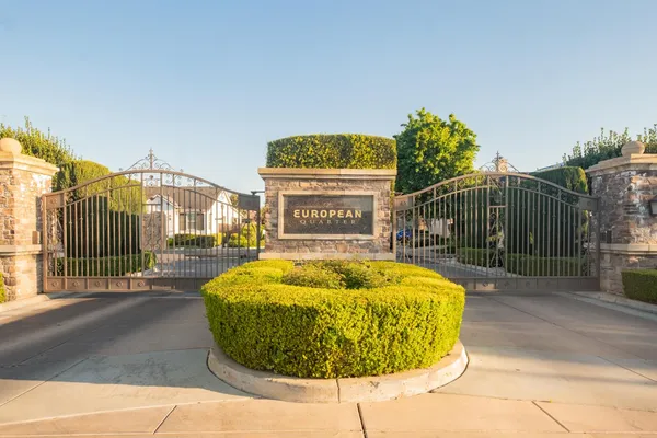 $455,000 | 757 West Siena Lane, Clovis, CA 93619