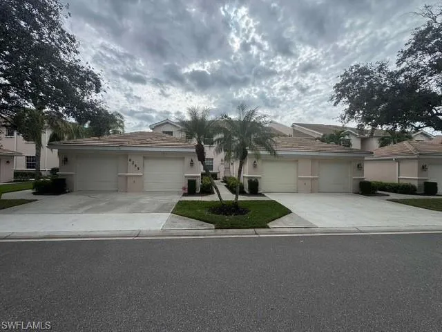 $2,650 | 6255 Wilshire Pines Circle, Unit 1205, Naples, FL 34109