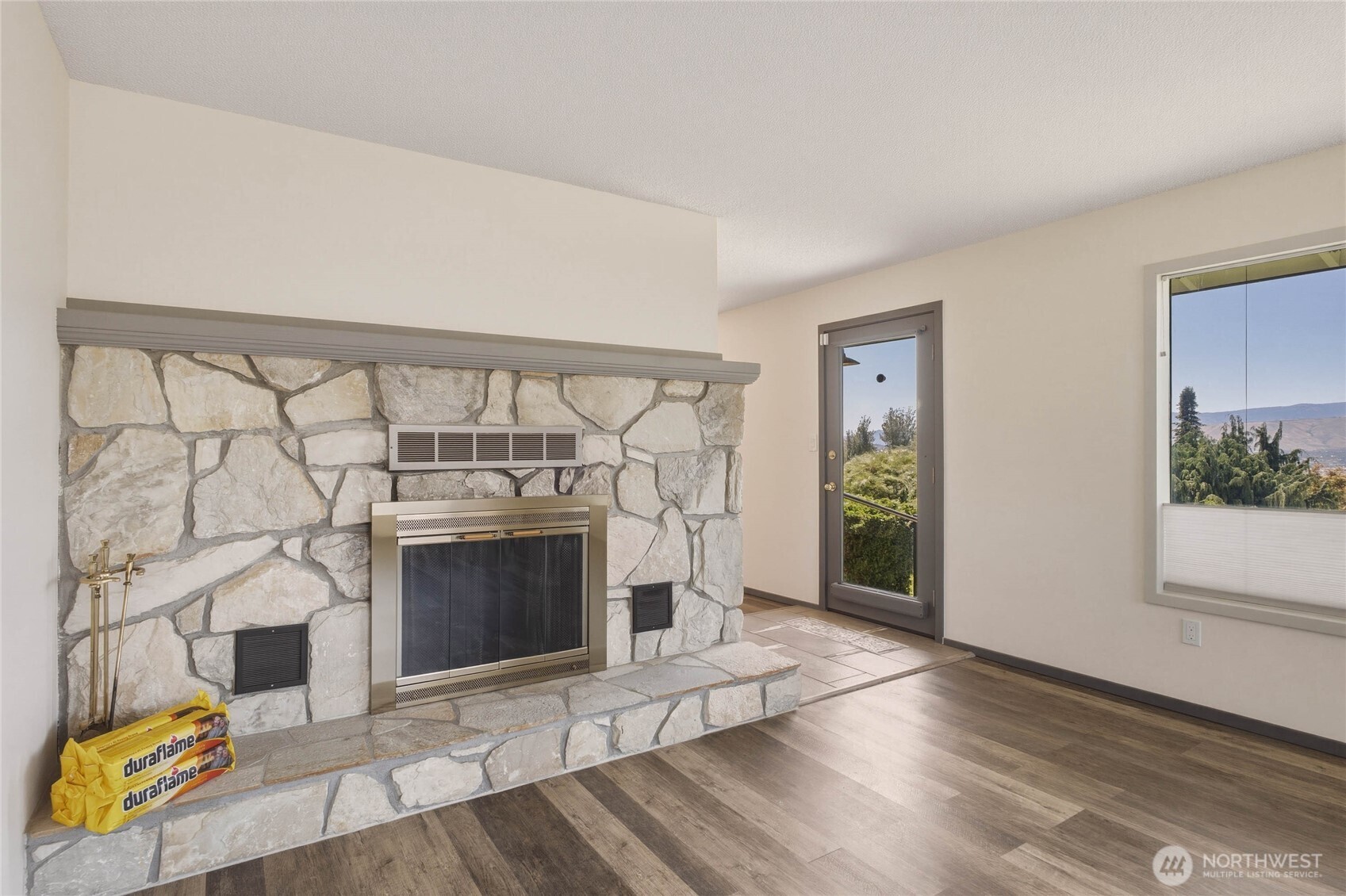330 Sunnyslope Heights Road Wenatchee, WA 98801 - Photo 6 of 38