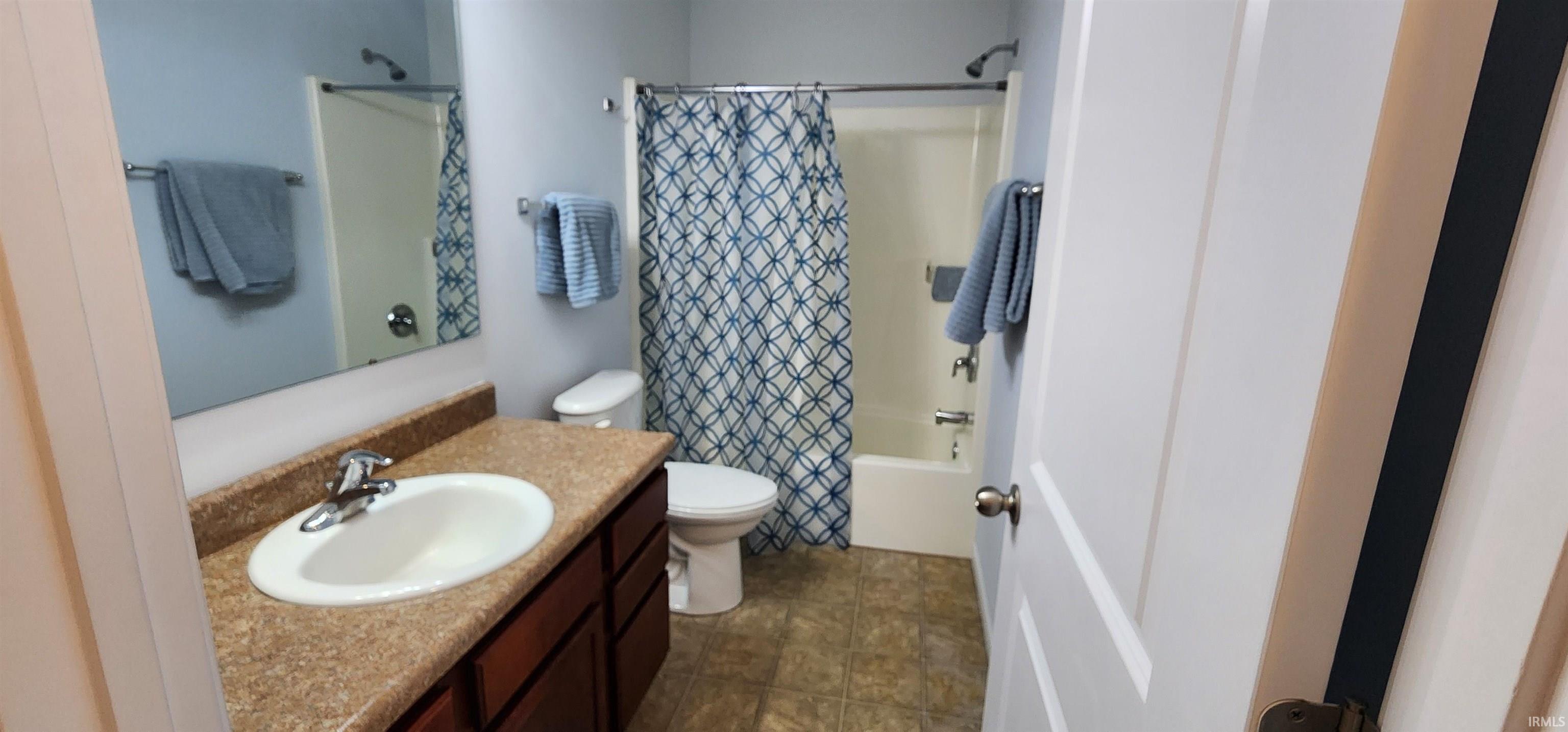 1241 Oak Grove Place Decatur, IN 46733 - Photo 17 of 27 Gallery Image 17
