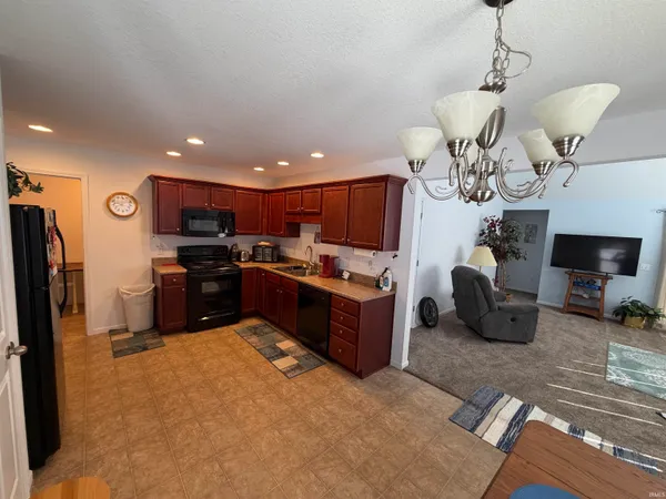 $199,900 | 1241 Oak Grove Place, Decatur, IN 46733