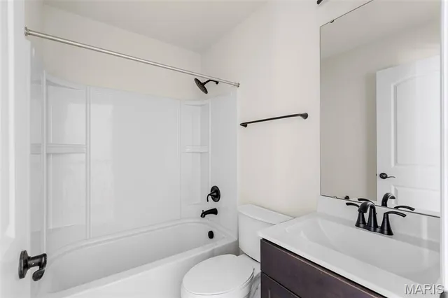 $348,012 | 4247 Bear Rdg Drive, House Springs, MO 63051