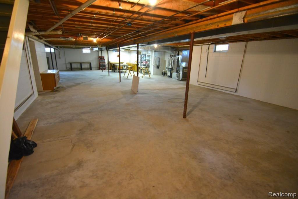 7675 Big Hand Road Columbus, MI 48063 - Photo 27 of 45 DSC_0201.jpg