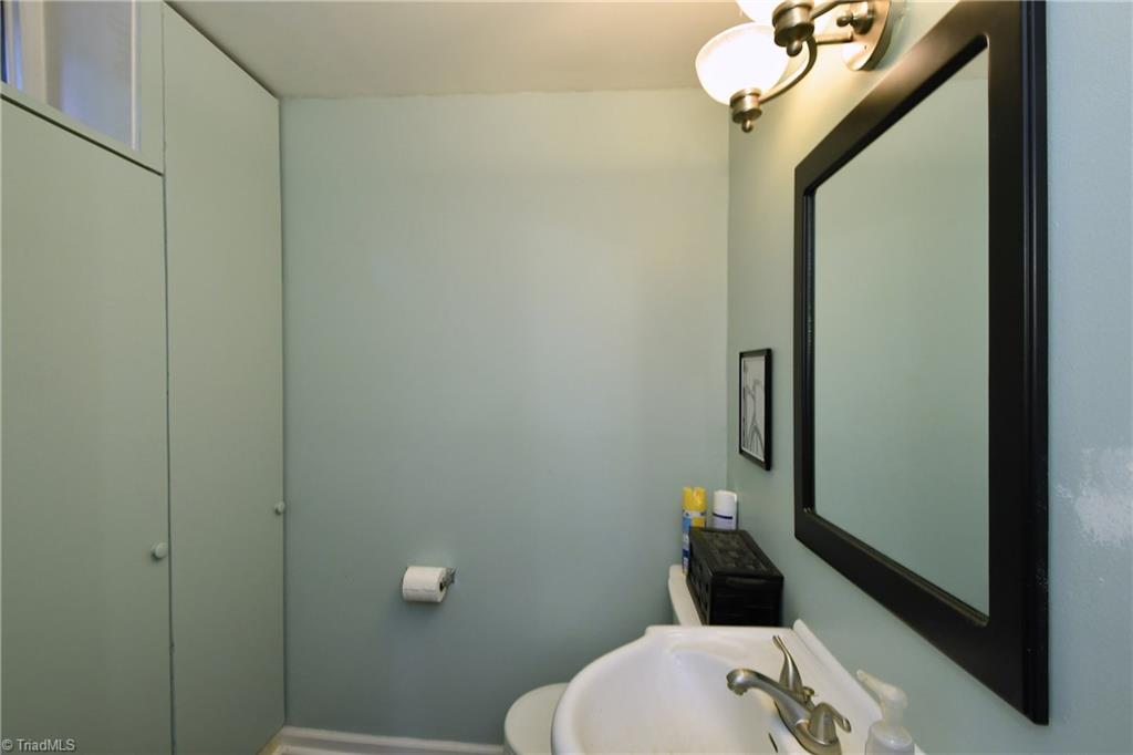 3100 Briarcliffe Road Northwest Winston-Salem, NC 27106 - Photo 23 of 28 Gallery Image 23
