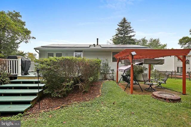 $530,000 | 5033 Three Kings Lane, Columbia, MD 21044