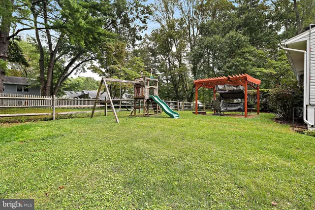 $530,000 | 5033 Three Kings Lane, Columbia, MD 21044