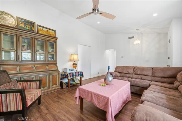 $1,149,000 | 5892 Oak Meadow Drive, Yorba Linda, CA 92886