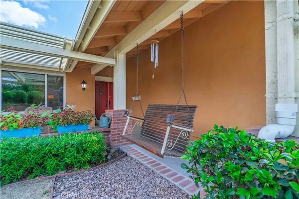 $1,149,000 | 5892 Oak Meadow Drive, Yorba Linda, CA 92886