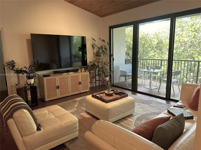 $819,000 | 55 Ocean Ln Drive, Unit 4020, Key Biscayne, FL 33149