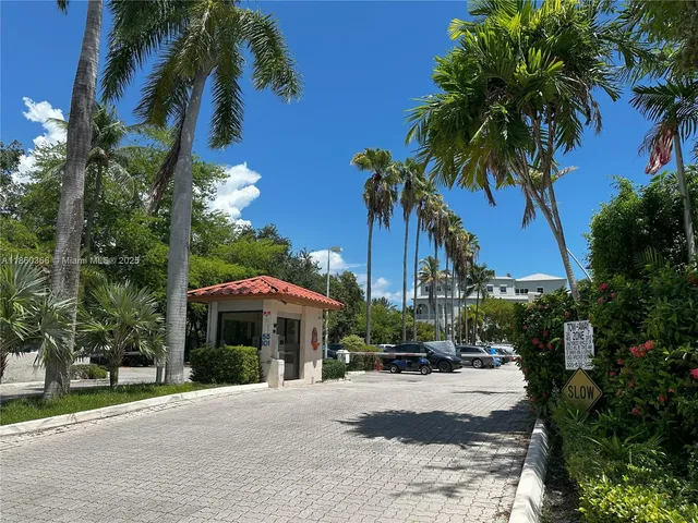 $819,000 | 55 Ocean Ln Drive, Unit 4020, Key Biscayne, FL 33149