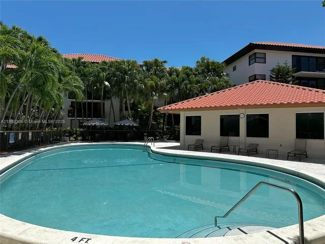 $819,000 | 55 Ocean Ln Drive, Unit 4020, Key Biscayne, FL 33149