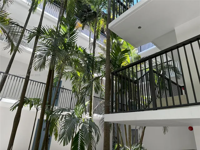 $819,000 | 55 Ocean Ln Drive, Unit 4020, Key Biscayne, FL 33149