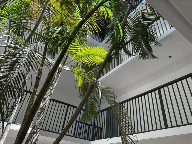 $819,000 | 55 Ocean Ln Drive, Unit 4020, Key Biscayne, FL 33149