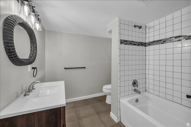 239 North Main Street St. George, UT 84770 - Photo 23 of 30 Basement unit full bathroom