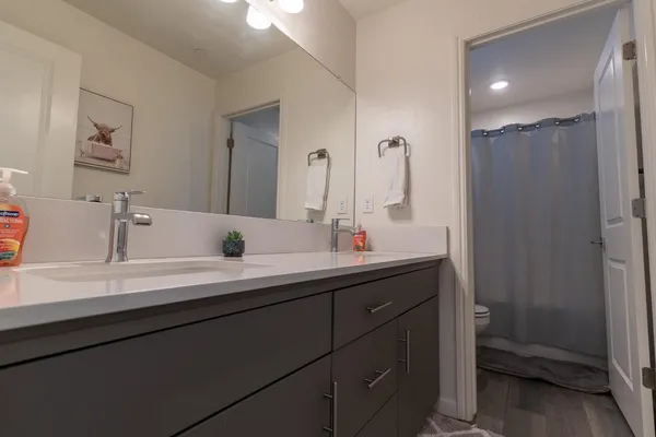 $419,999 | 3742 Longford Way, Clovis, CA 93619