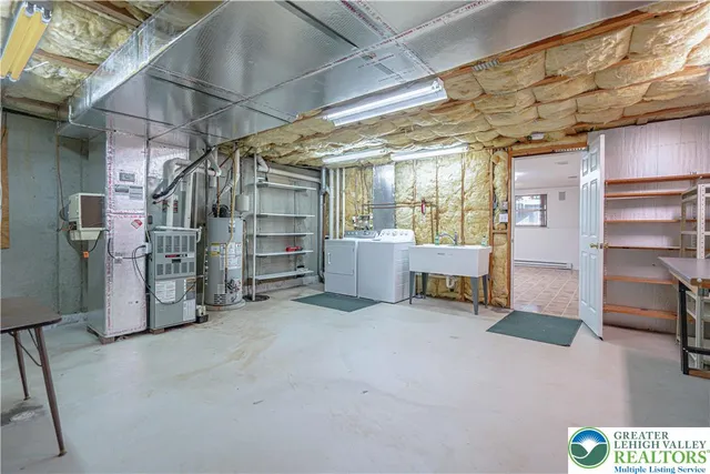 $2,400 | 125 Cornerstone Place, Whitehall, PA 18052