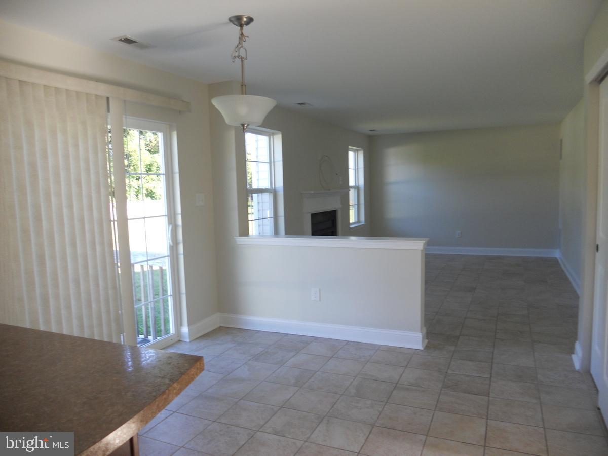 1098 Chews Landing Road Laurel Springs, NJ 08021 - Photo 12 of 31 Kitchen Dining Area