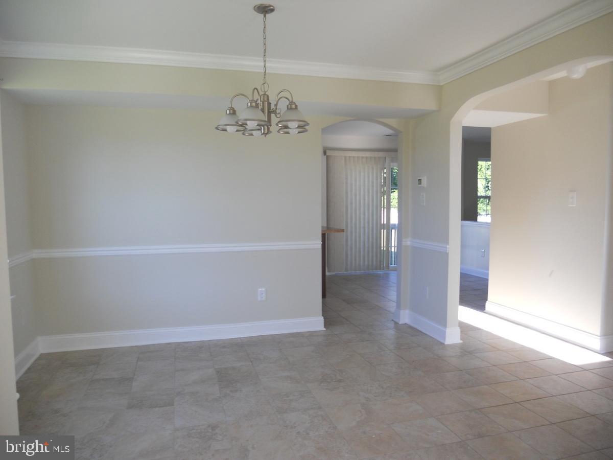1098 Chews Landing Road Laurel Springs, NJ 08021 - Photo 8 of 31 Dining Room