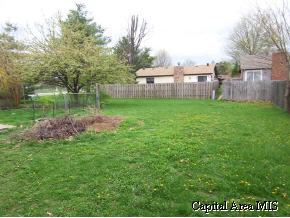 101 Lakebrook Court Springfield, IL 62702 - Photo 3 of 6
