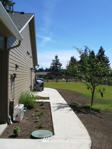 17725 Pendleton Street Southwest Rochester, WA 98579 - Photo 14 of 20