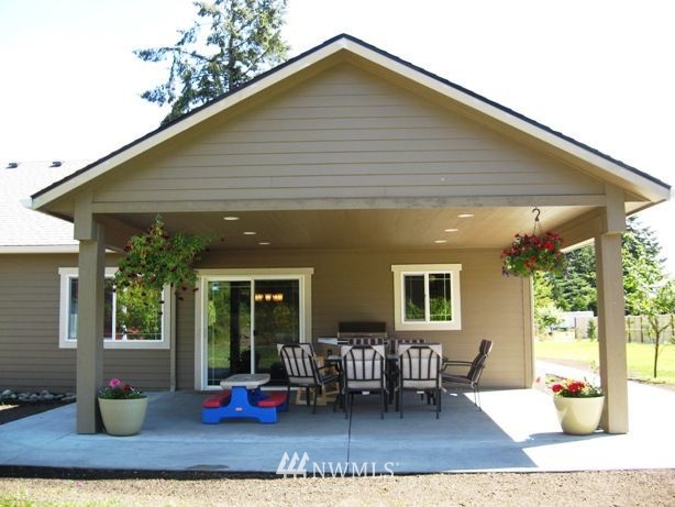 17725 Pendleton Street Southwest Rochester, WA 98579 - Photo 3 of 20