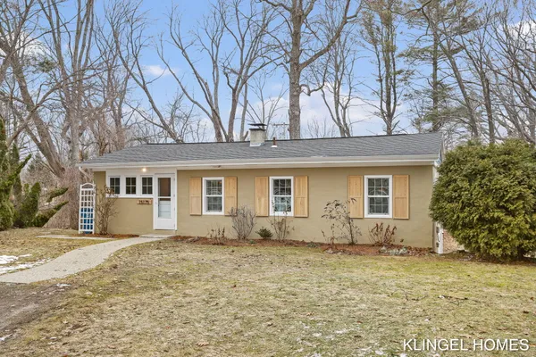 $282,000 | 15175 Pruin Street, Spring Lake, MI 49456