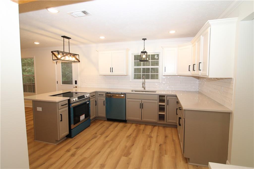 596 Grays Creek Road Dry Prong, LA 71423 - Photo 9 of 26