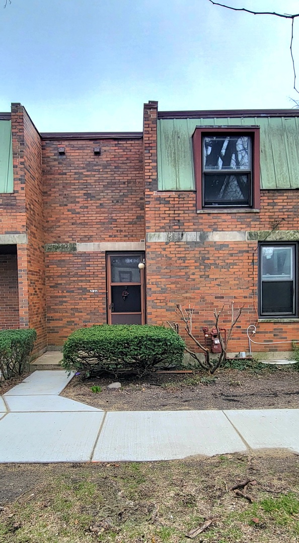 1311 West Flournoy Street Chicago, IL 60607 - Photo 1 of 1