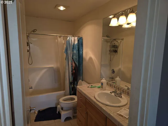 $524,900 | 2929 South Fork Road, Raymond, WA 98577