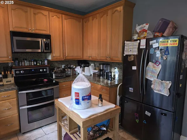 $524,900 | 2929 South Fork Road, Raymond, WA 98577