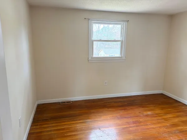 $3,000 | 24 Raymond Drive, Merrimack, NH 03054