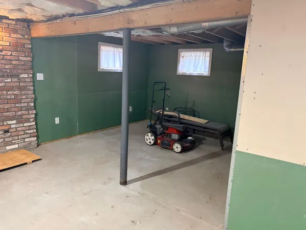 $3,000 | 24 Raymond Drive, Merrimack, NH 03054